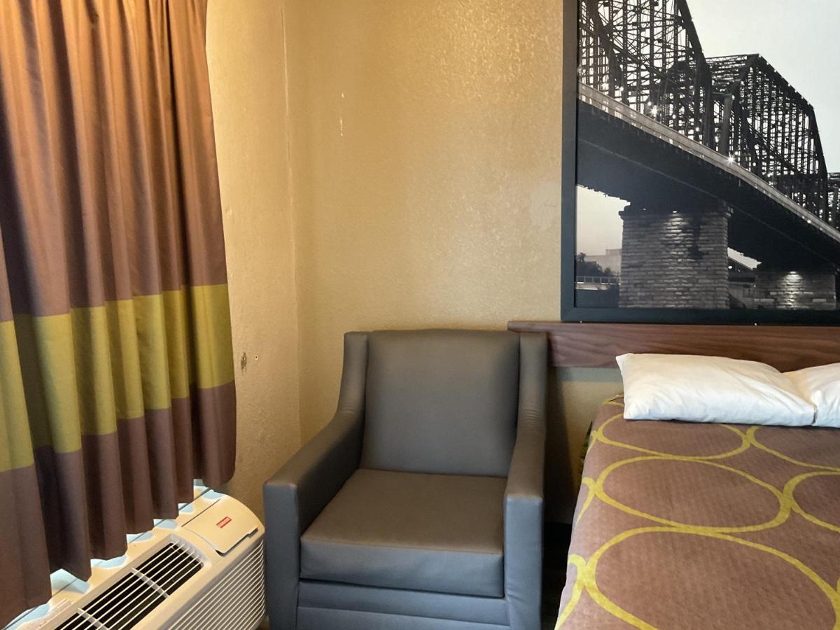 Super 8 By Wyndham Chattanooga/East Ridge Dış mekan fotoğraf
