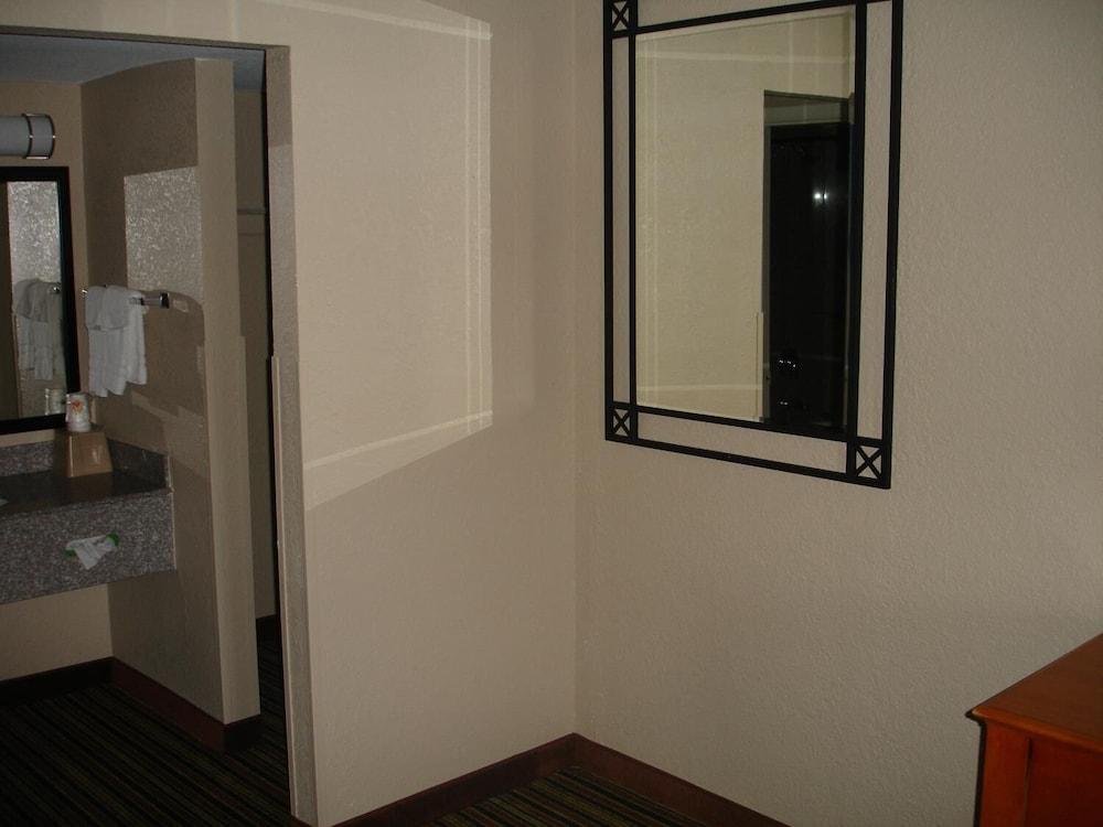 Super 8 By Wyndham Chattanooga/East Ridge Dış mekan fotoğraf